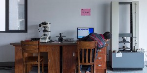 萬能力學(xué)實驗設(shè)備